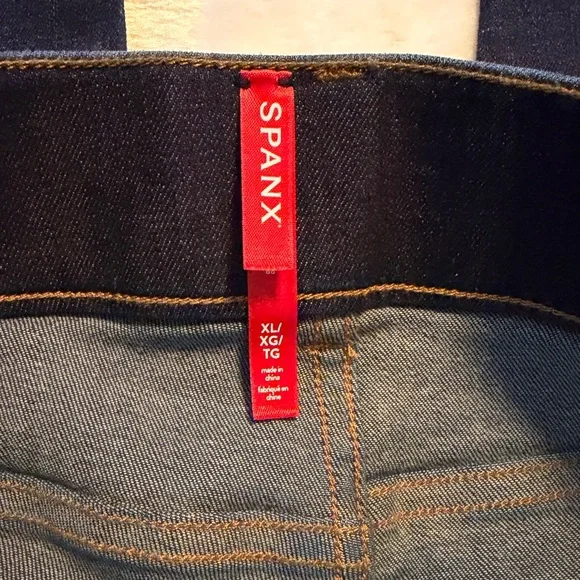Spanx Women's Blue Skinny Jeans - Picture 5 of 8